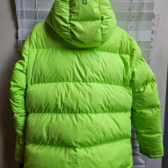 Aritzia xs Superpuff - Picture 2 of 4